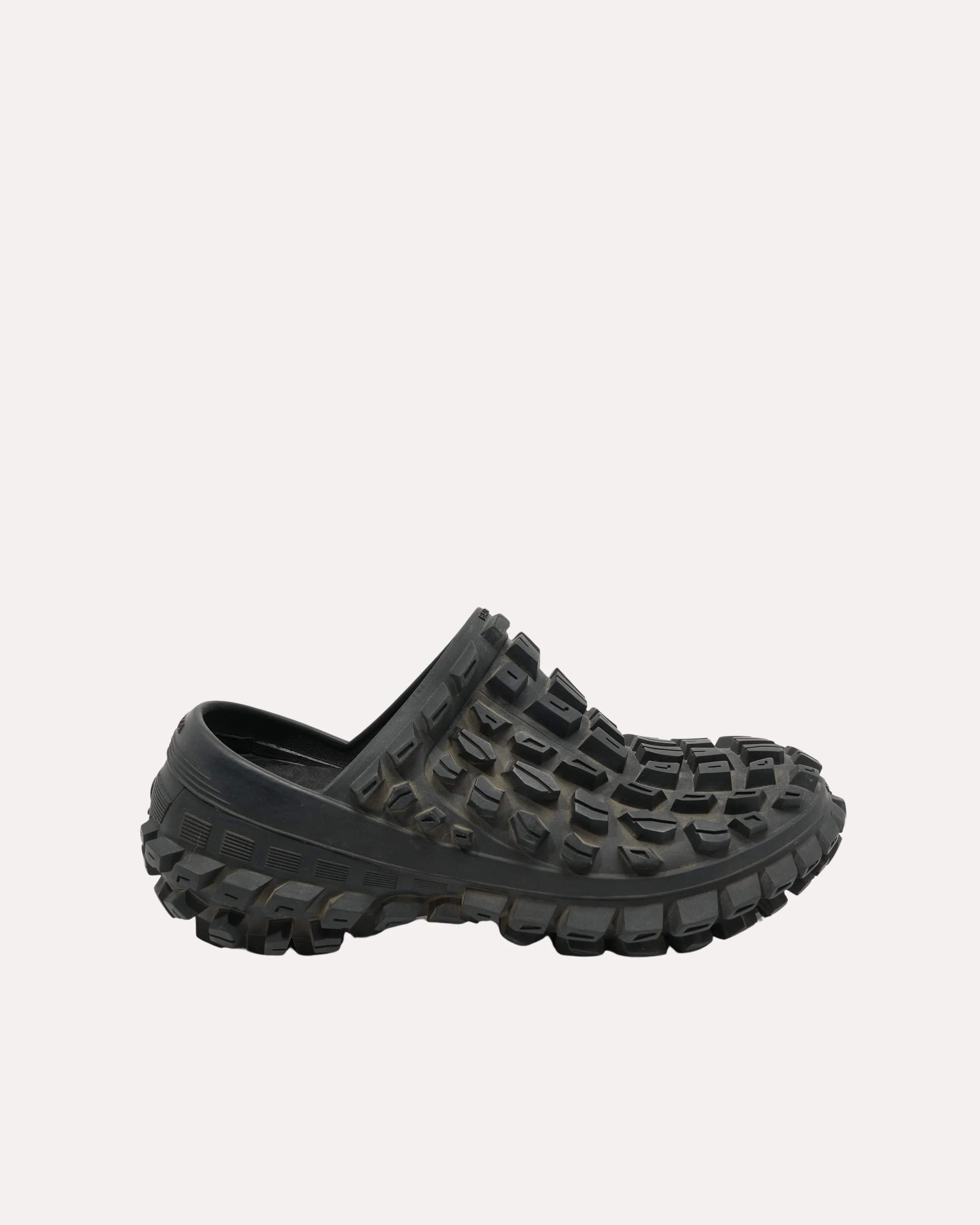 Bouncer Defender Clogs - Image 2