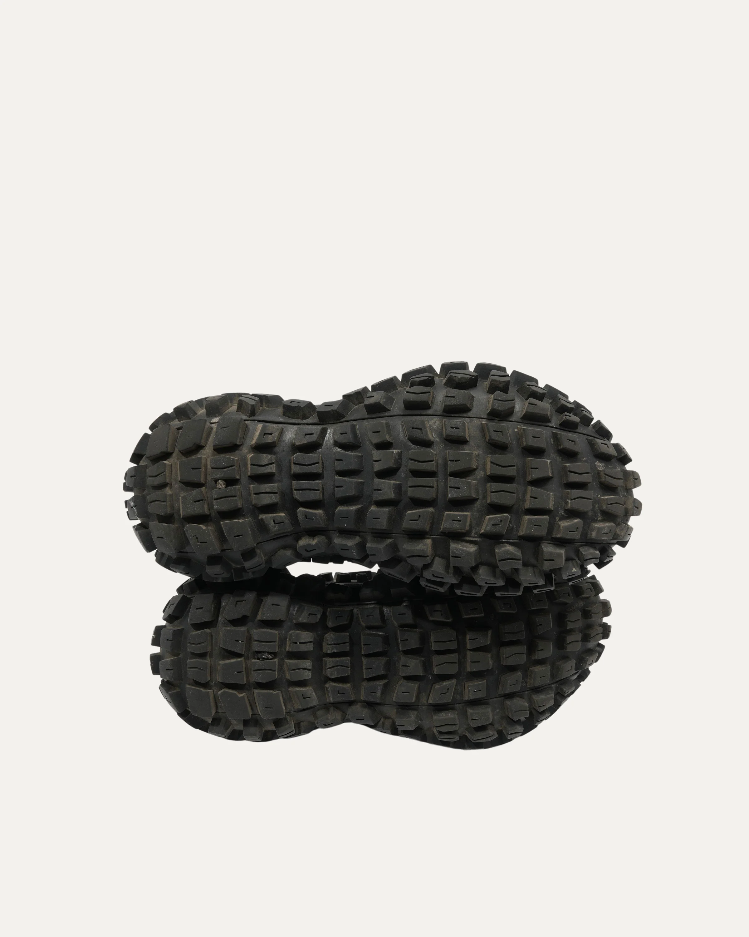 Bouncer Defender Clogs - Image 5