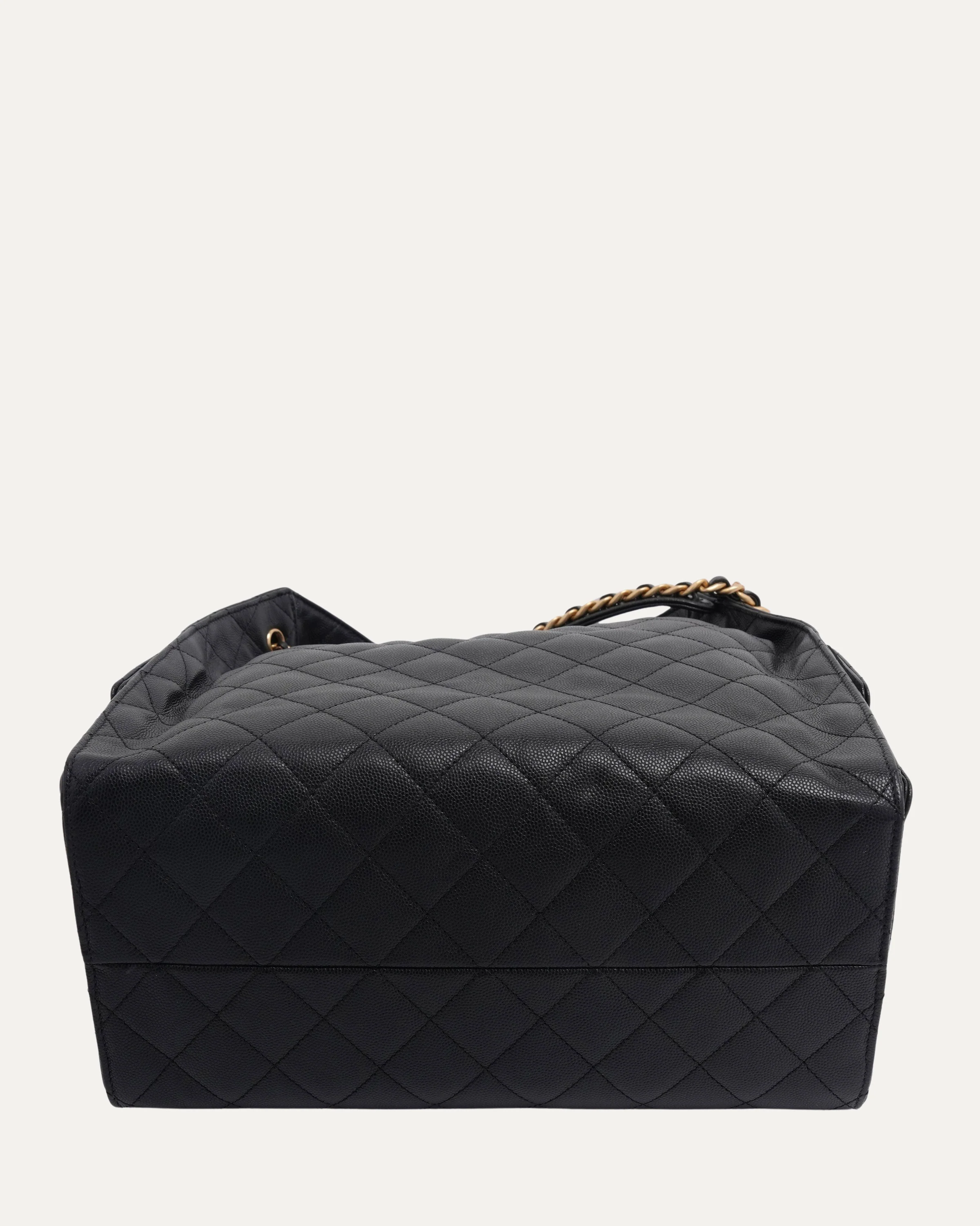 Caviar Quilted Medium 25 Hobo Bag - Image 5