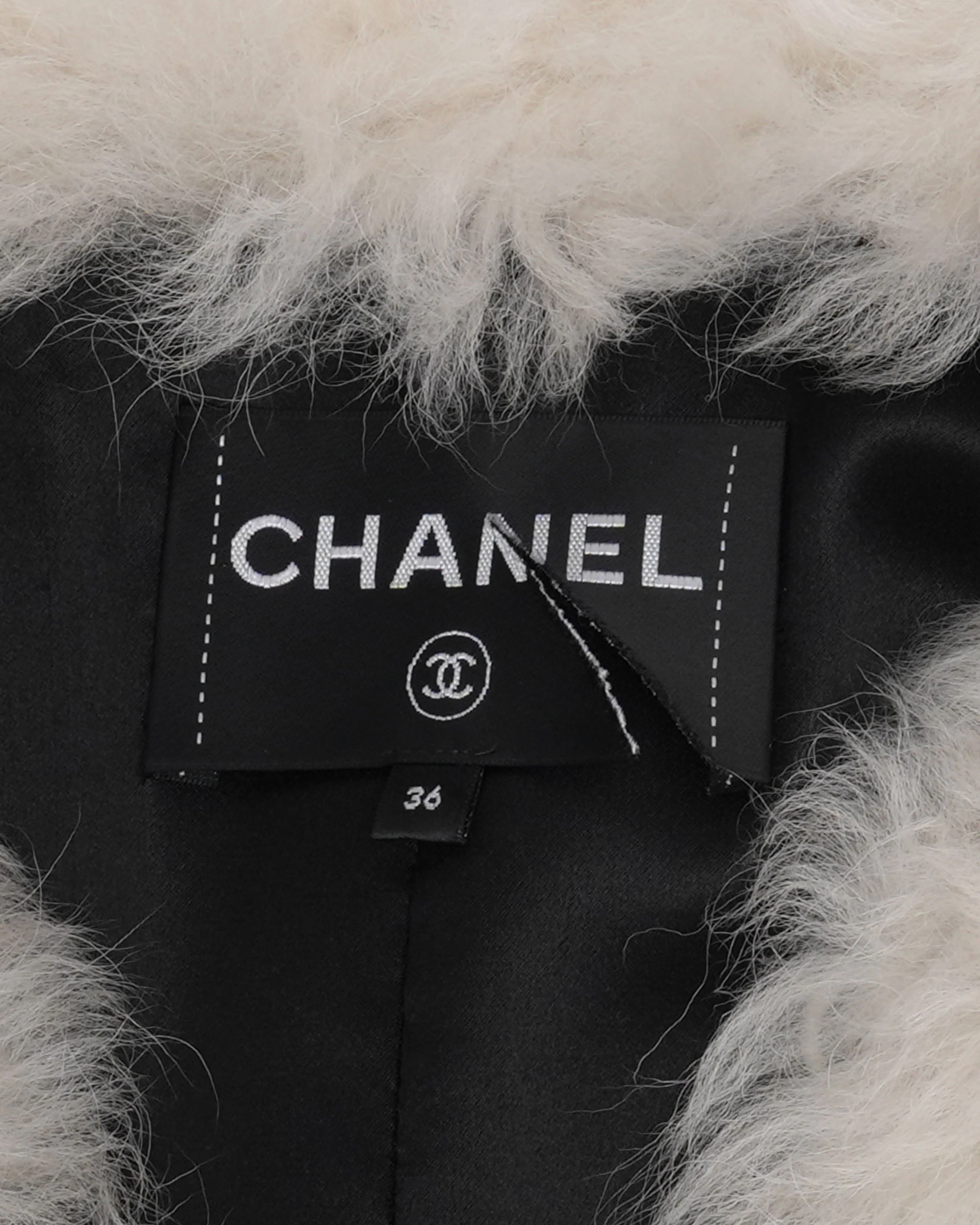 FW 2021 Two-Tone Shearling Coat - Image 8