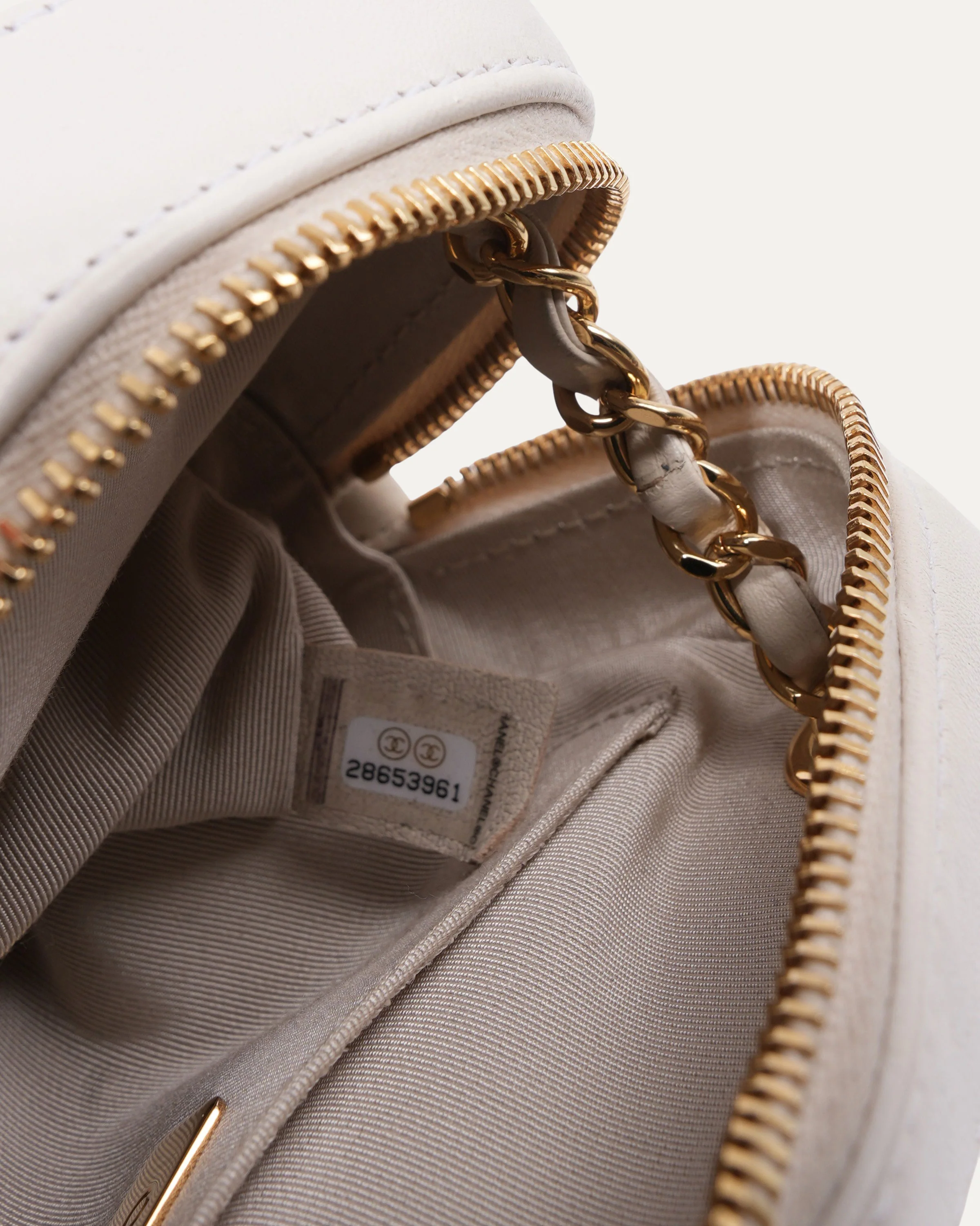 Quilted Leather Shoulder Bag - Image 7