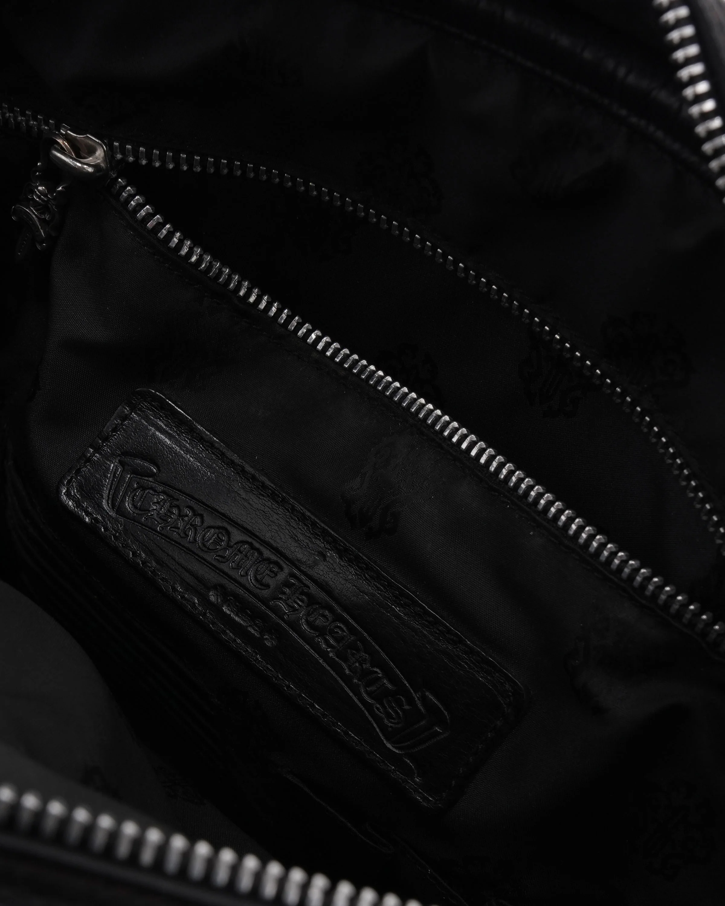 Large Cross Patch Taka Bag - Image 5