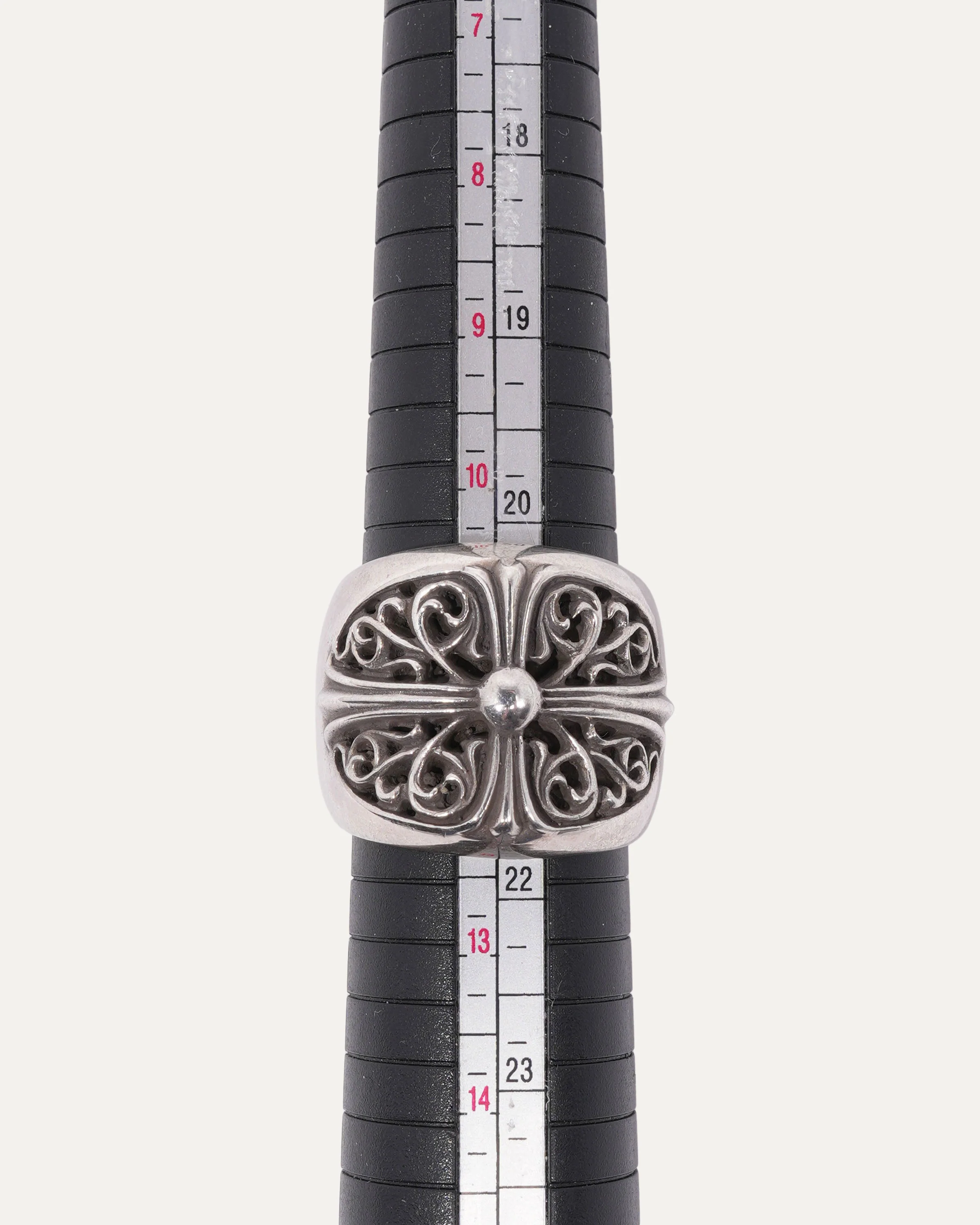 Oval Cross Ring - Image 3