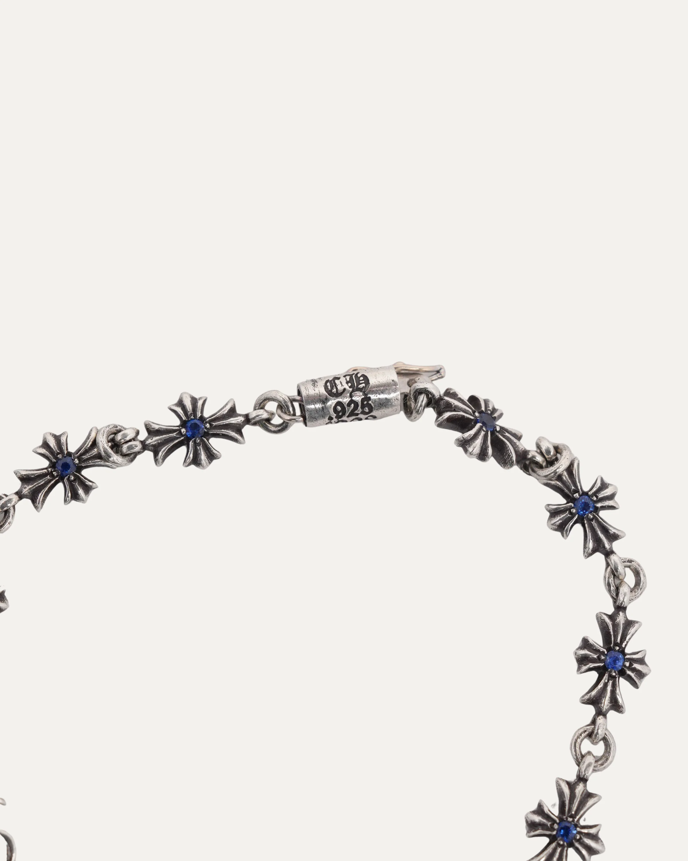 Sapphire Tiny E Bracelet - Image 3