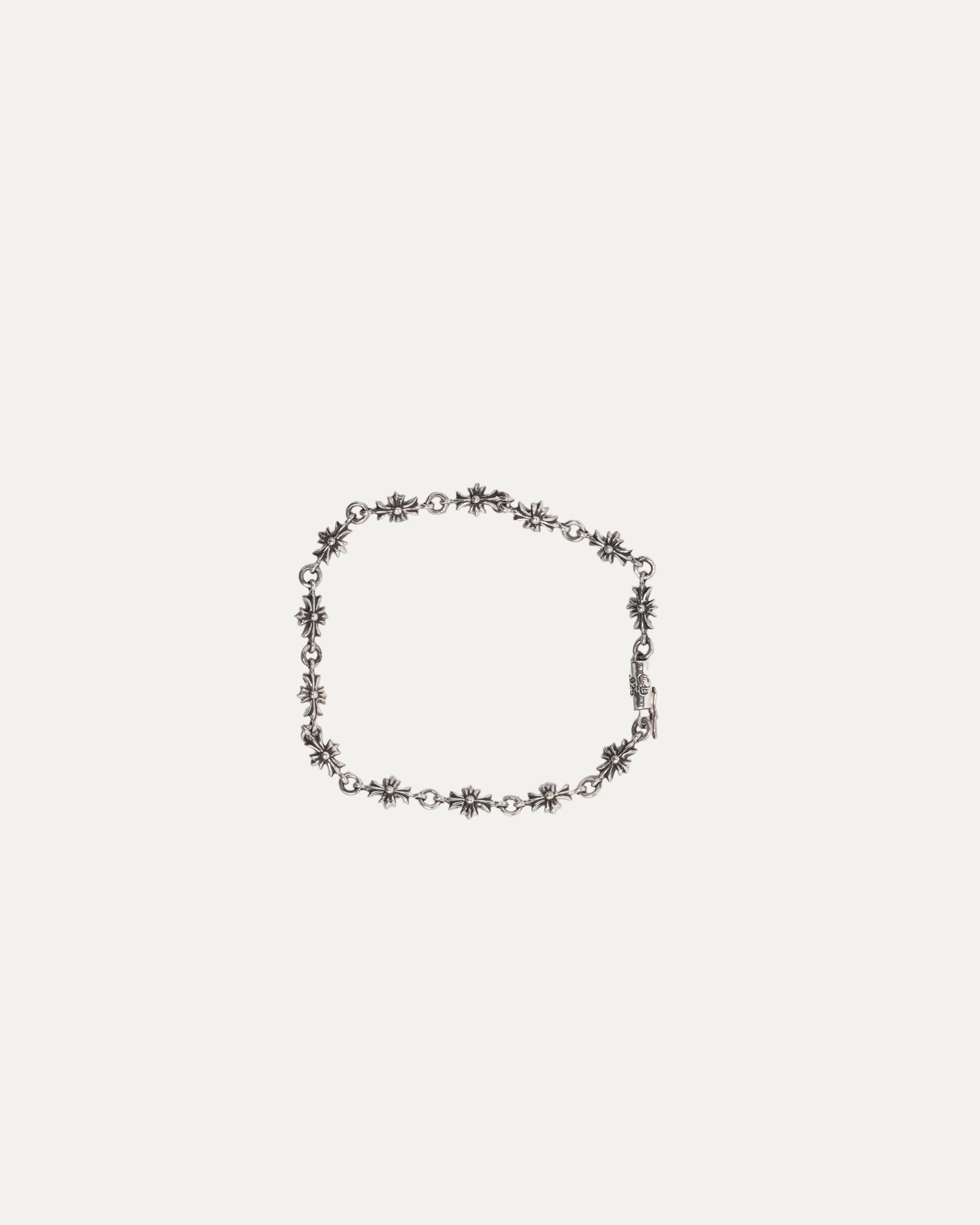 Tiny E Bracelet