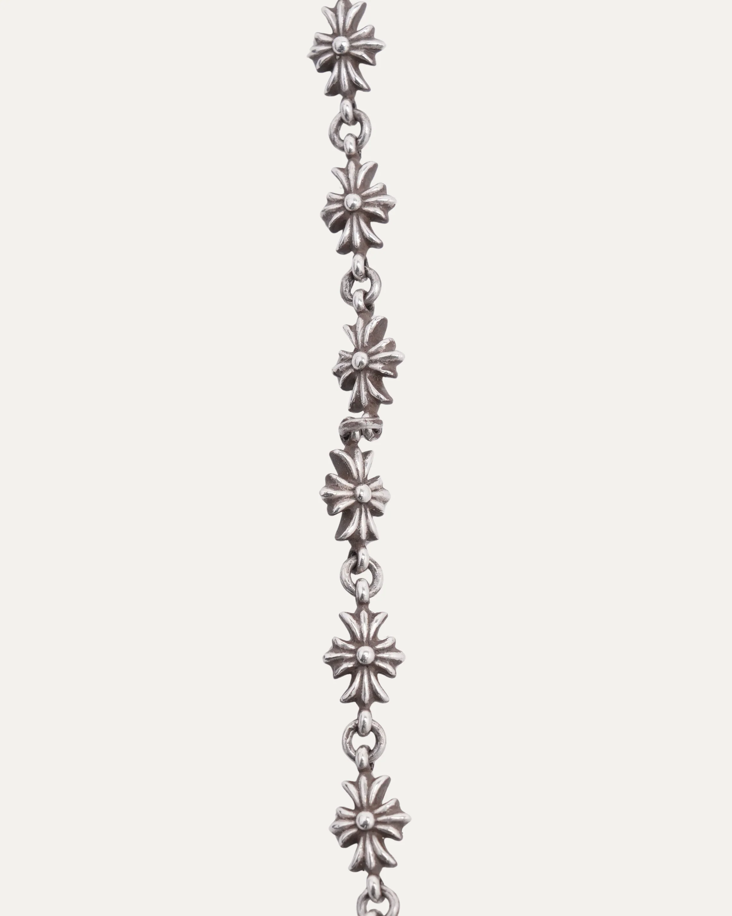 Tiny E Necklace - Image 2