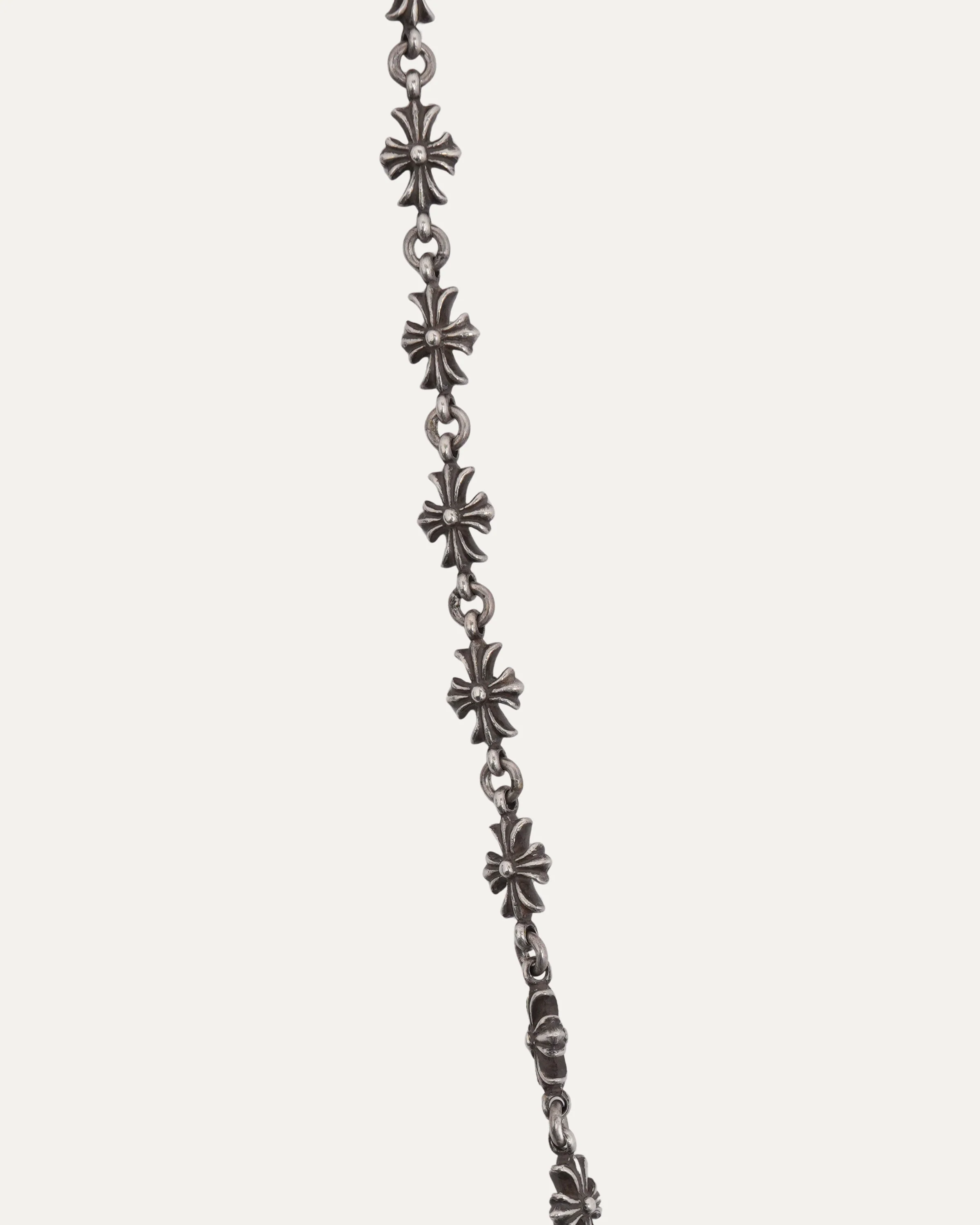 Tiny E Necklace - Image 2