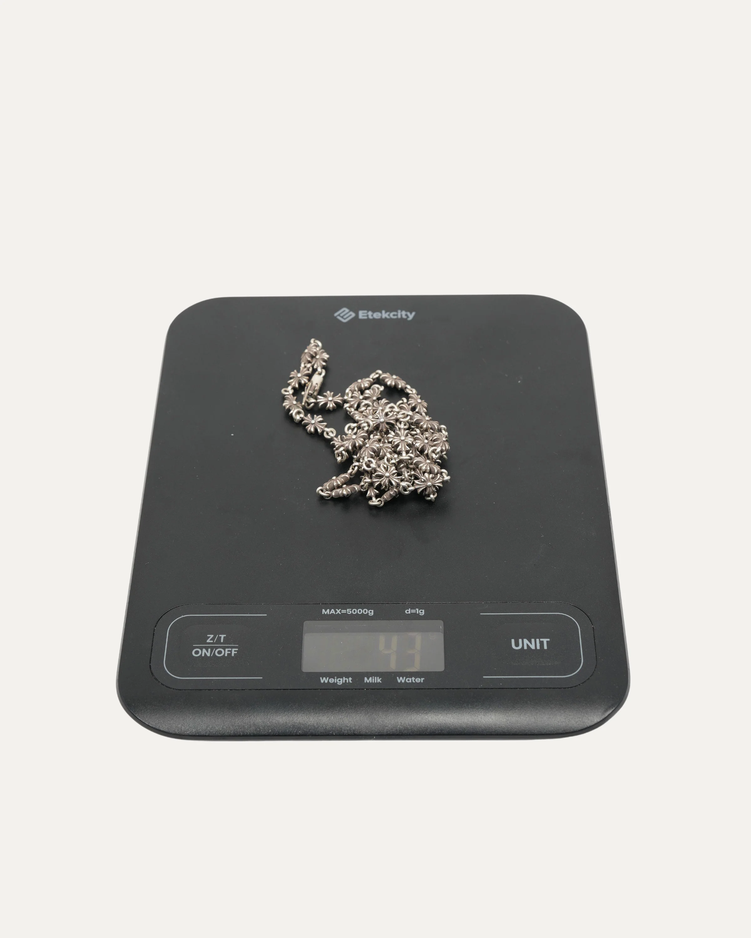 Tiny E Chain Necklace - Image 4
