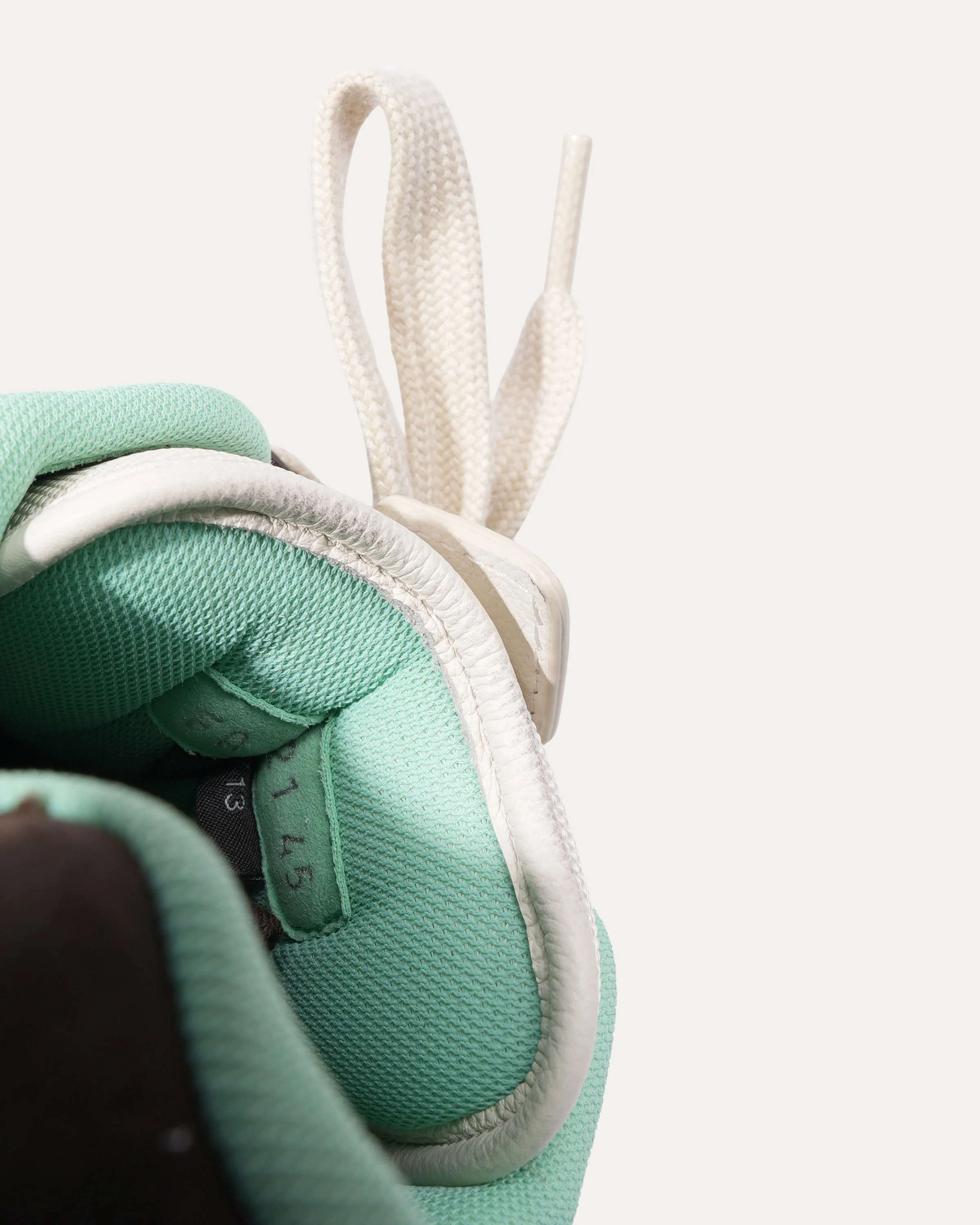 B713 Cactus Jack Sneaker - Image 6