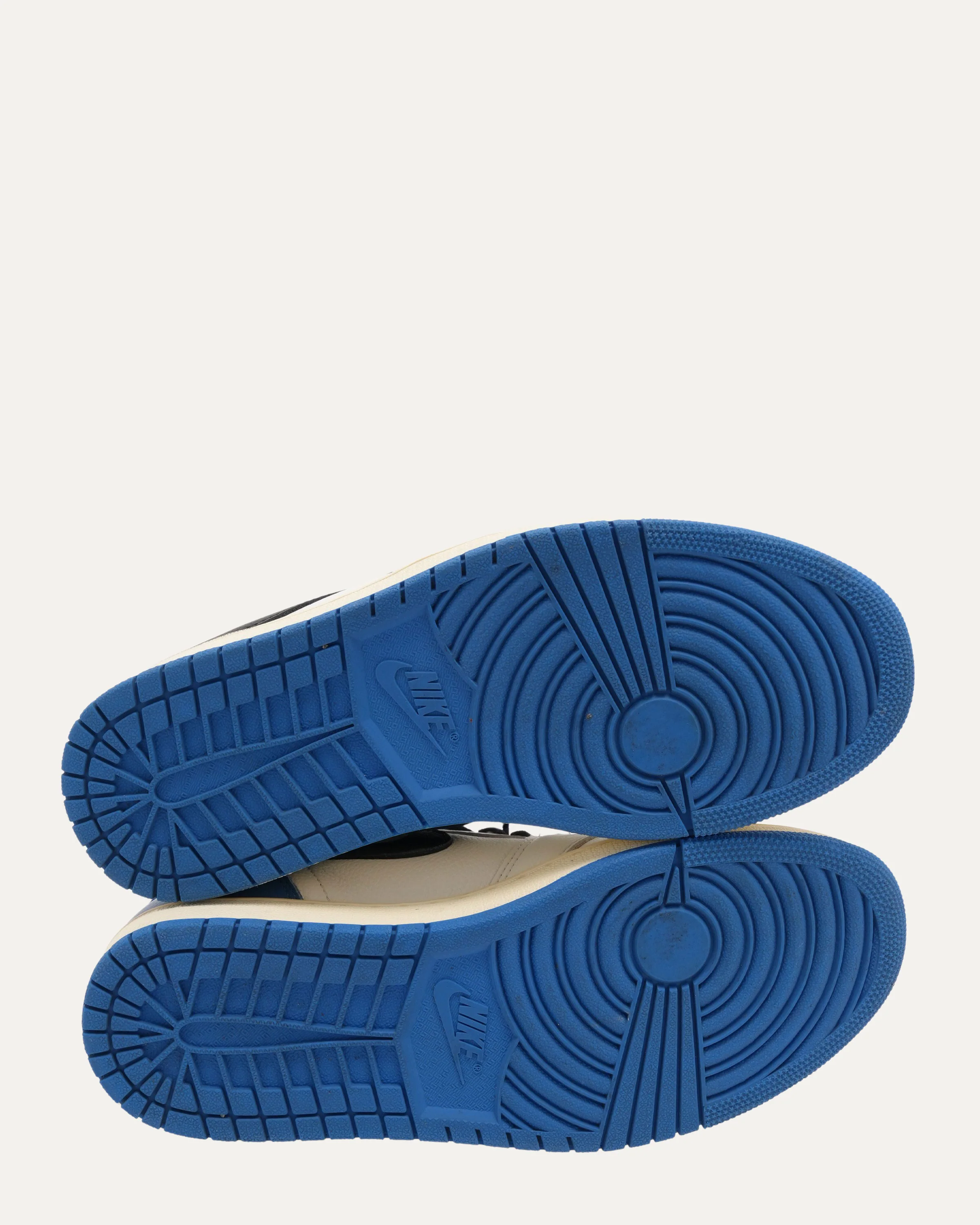 Travis Scott Fragment Jordan 1 Retro High OG SP - Image 5