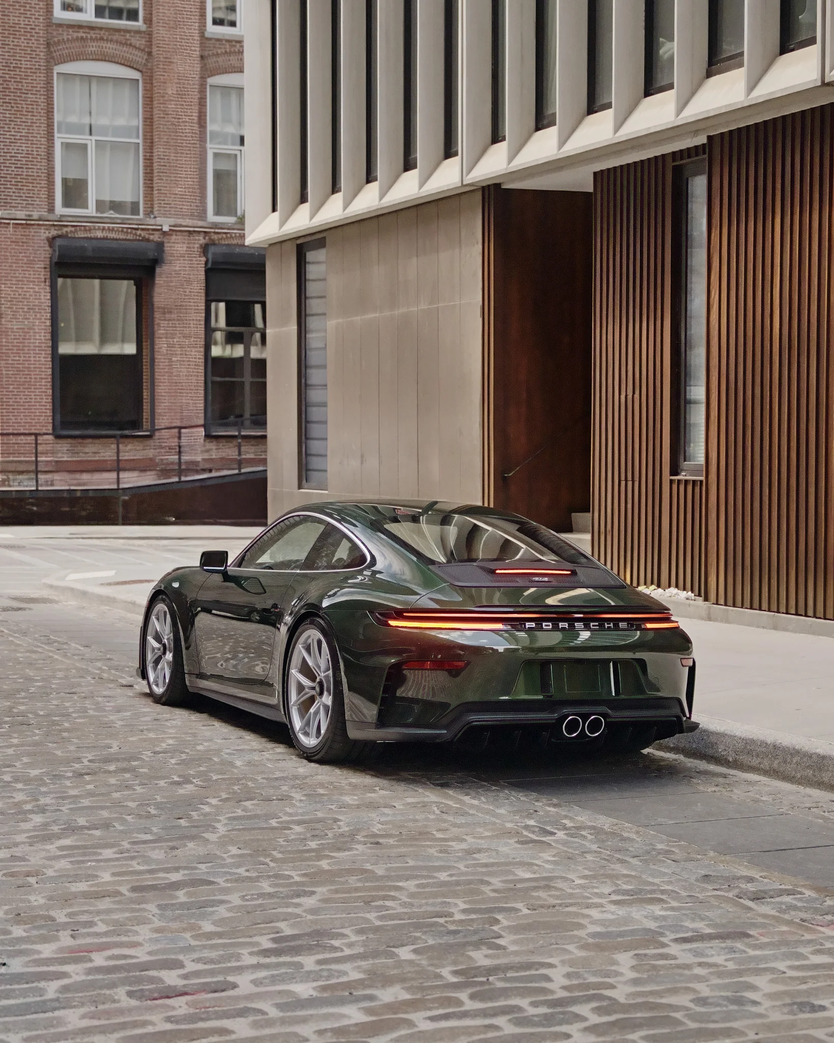 2026 911 GT3 Touring Package - Image 25